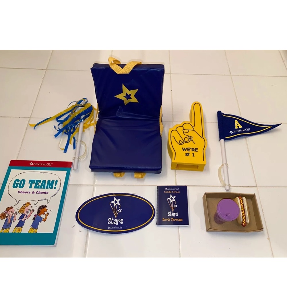 Retired American Girl Cheer Section Set (Firm price)